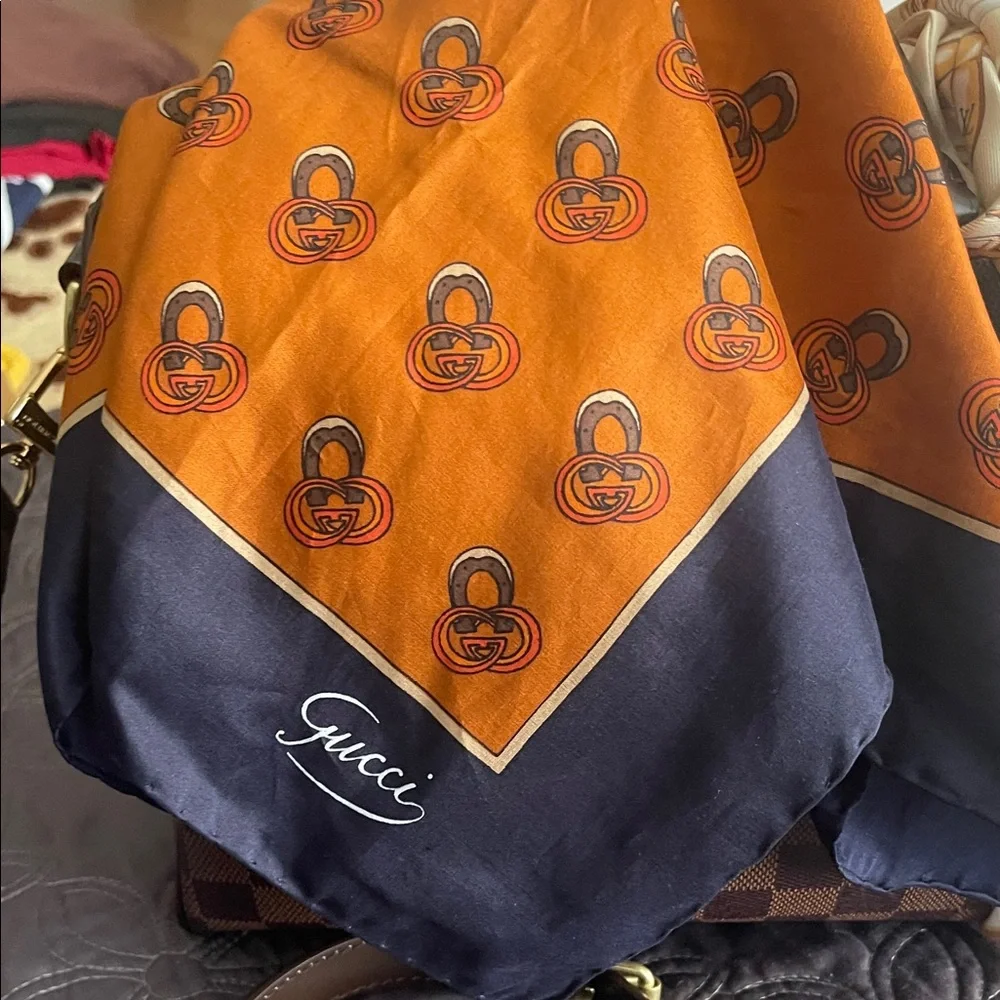 🔥Sale Gucci Dark Blue and Orange Patterned Scarf - Picture 5 of 7